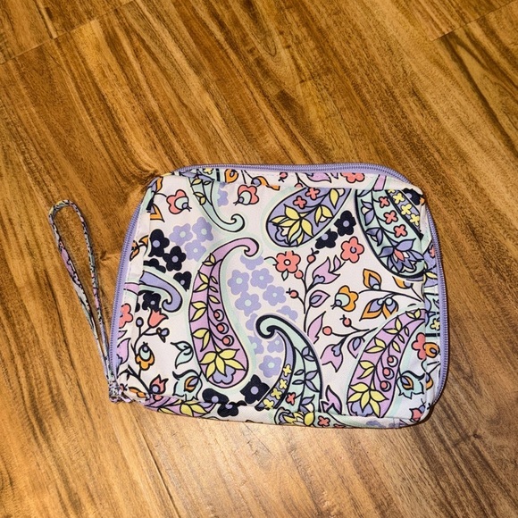 Vera Bradley women’s wipe holder travel purple Floral Paisley wrist strap fabric - Picture 2 of 5